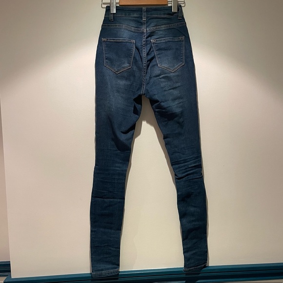 Fashion Nova Ripped Jeans - Size US 0 - Picture 2 of 2